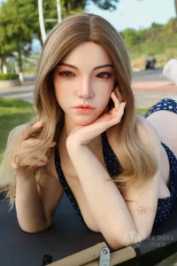 YUE Doll 165cm Fカップ 凯丽（Kelly）シリコン製 リアルラブドール
