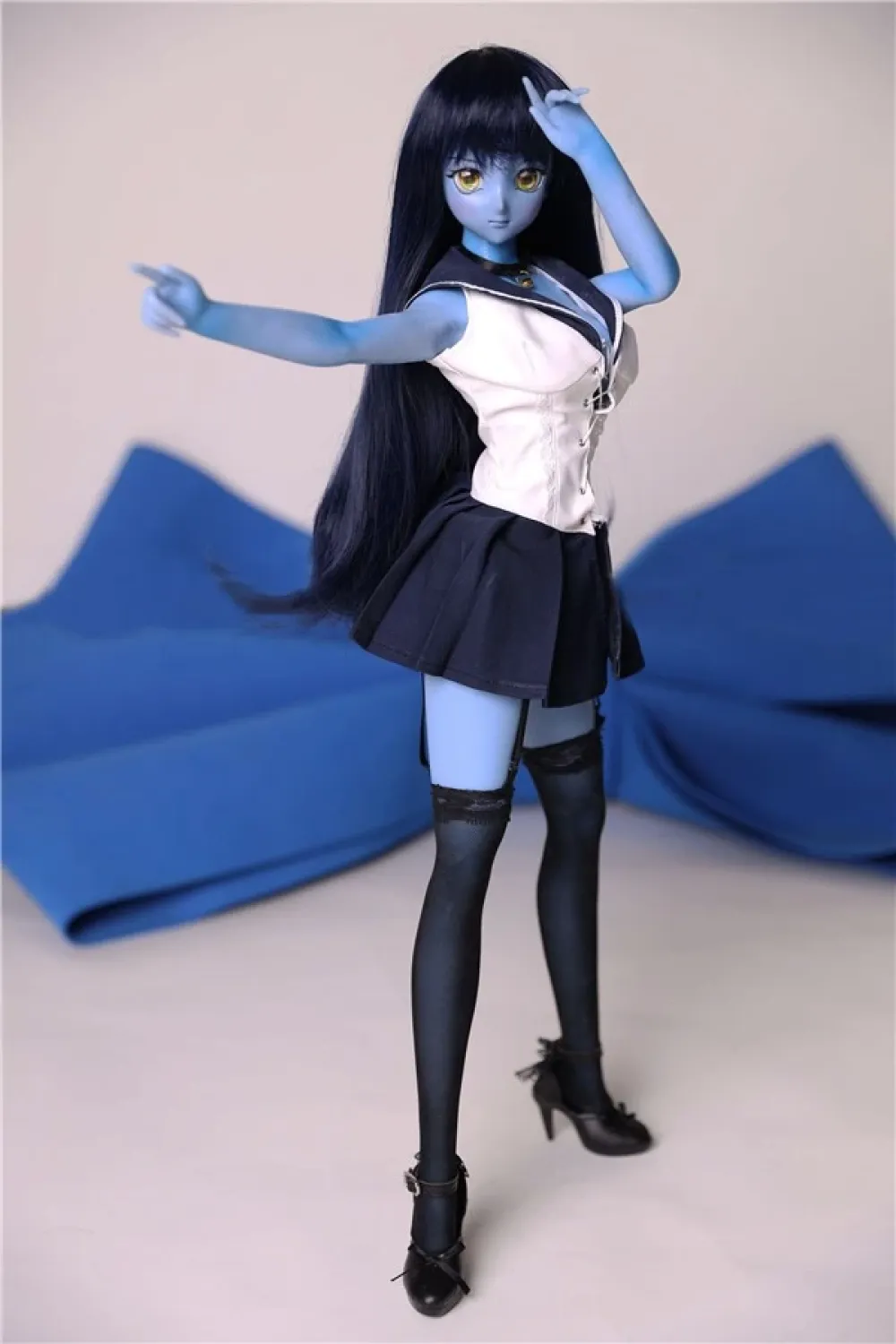 青い肌のダッチワイフ リアル ドール 清楚系ドール ラブドール 通販 ベル 60cm
