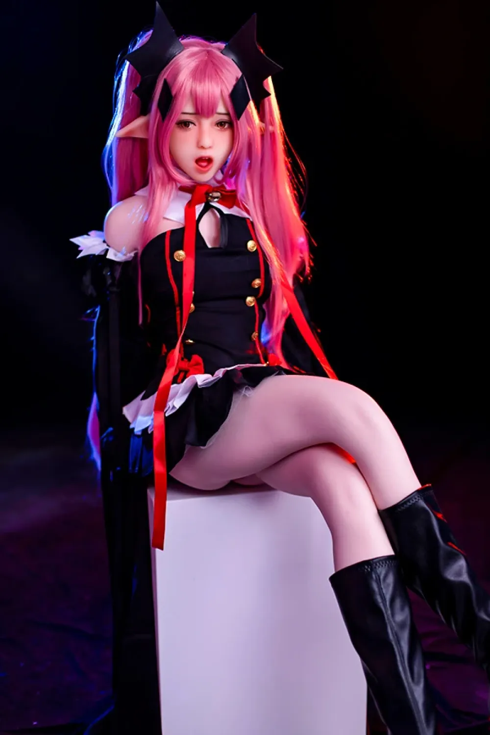口を開いている ピンクの髪 エルフ セックス人形 Edwina 166cm