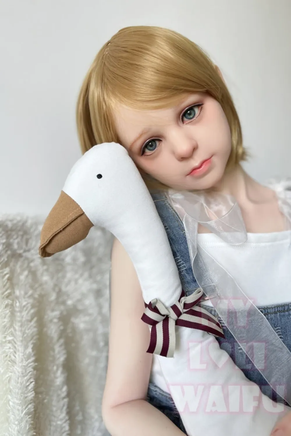 MLW DOLL シリコン製 妹系 金髪ラブドール 無邪気 アリス 138cm AA カップ #54
